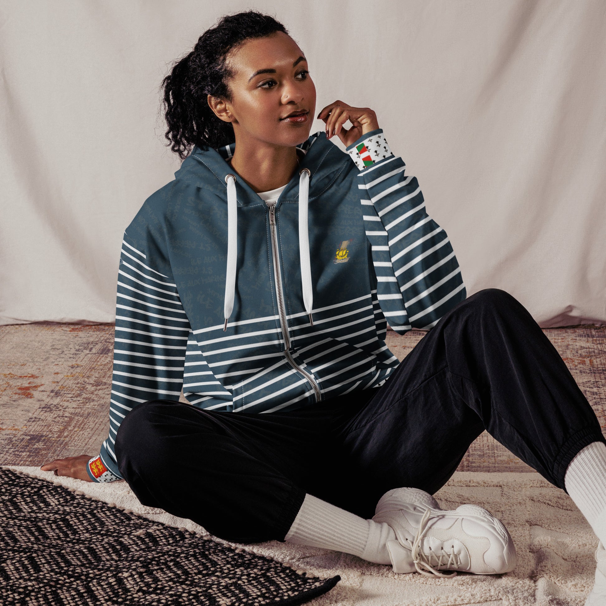 Sweat à capuche zippé "St Pierre et Miquelon"